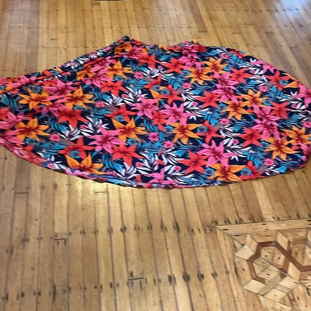 Tropical print skirt